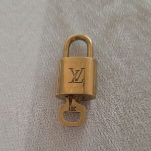 Louis Vuitton Luxurious Gold Padlock with Key #301